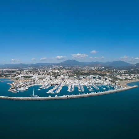 Apartamento Playas Del Duque - Puerto Banus - Marbellaアパートメント エクステリア 写真